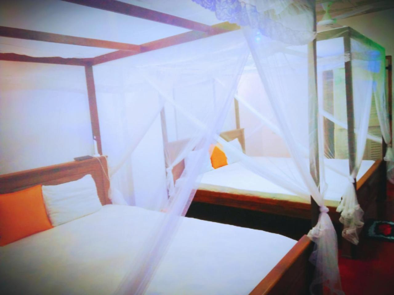 Tharurashmi Sea Pond Villa & Surf Hostel - Hiriketiya Dickwella Exterior foto