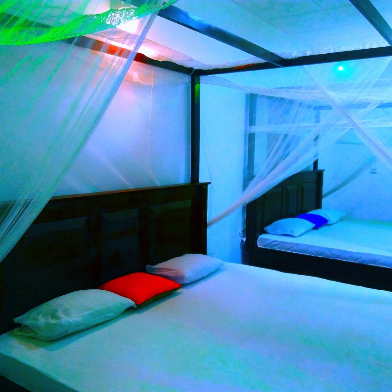 Tharurashmi Sea Pond Villa & Surf Hostel - Hiriketiya Dickwella Exterior foto